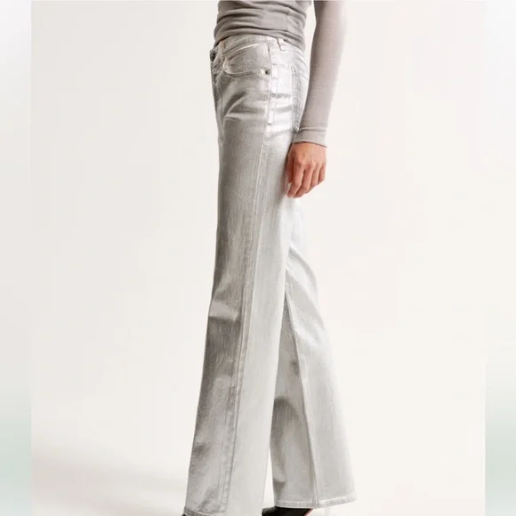 Abercrombie 90s Straight Ultra High Rise Silver Pants - Picture 3 of 7